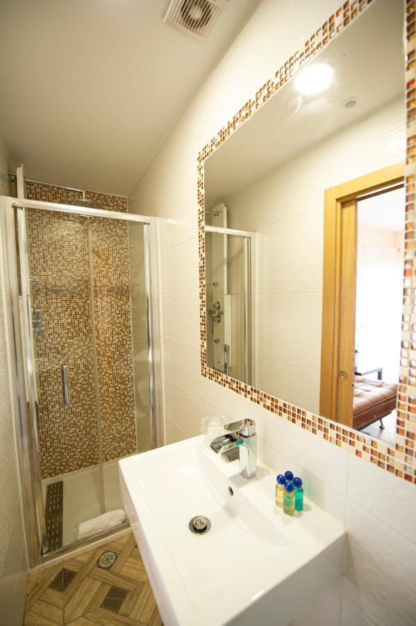 Hostal Paquita Madrid Kültér fotó